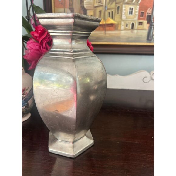 Lot of 2 Vintage Pottery Barn Silver Metal Vases – 10” Hexagonal Vase & 5” Rope - Picture 3 of 8